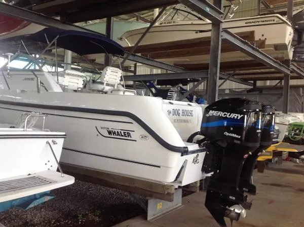 Slide: The Image of Boston Whaler 260 Conquest 2001 - 2