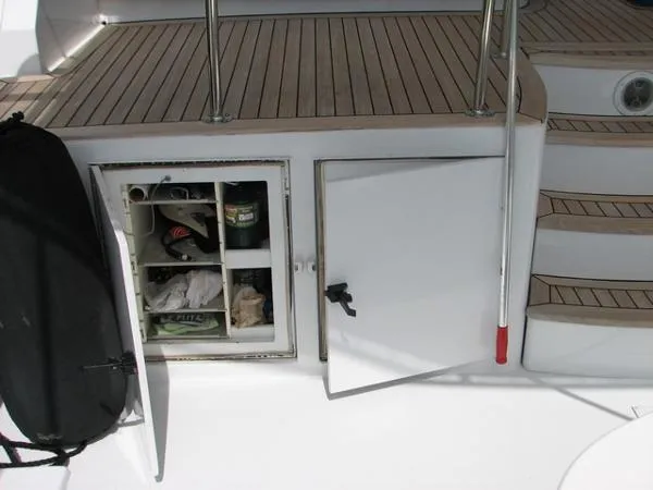 Slide: The Image of Hatteras 70 Convertible Enclosed Bridge MTU 2000 - 7