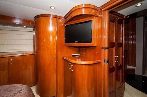 Slide: The Image of Marquis Flybridge Motor Yacht 2004 - 9
