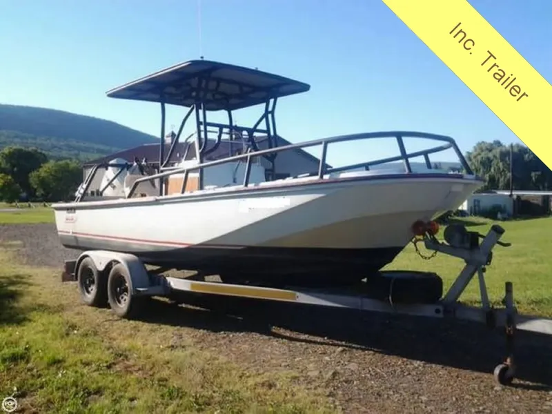 Slide: The Image of Boston Whaler 20 Outrage 1984 - 2
