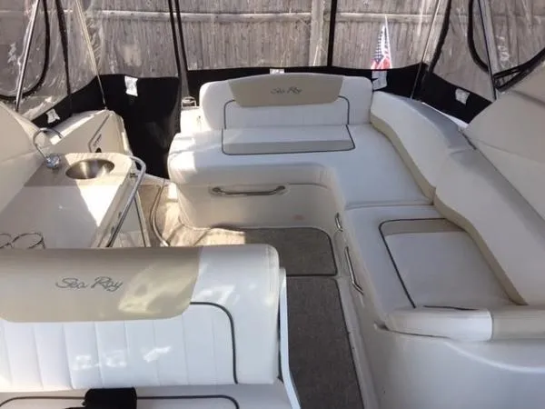 Slide: The Image of Sea Ray 280 Sundancer 2011 - 4