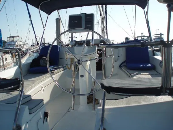 Slide: The Image of Hunter 41 AC 2005 - 1