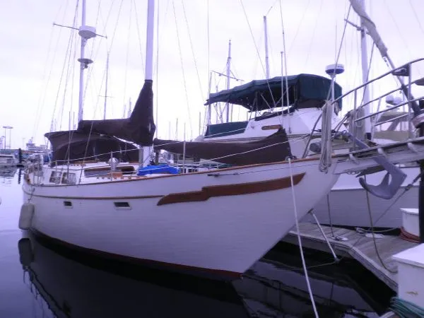 Slide: The Image of Island Trader Center Cockpit 1982 - 1