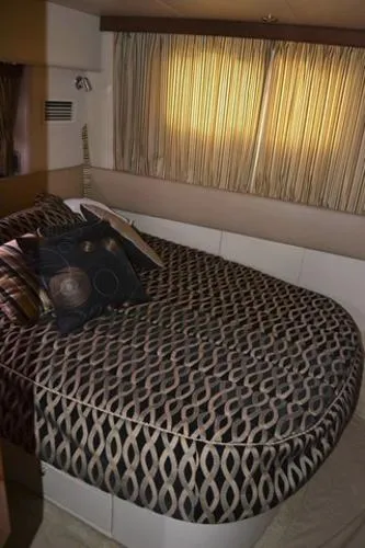 Slide: The Image of Meridian 368 Aft Cabin Motoryacht 2006 - 10