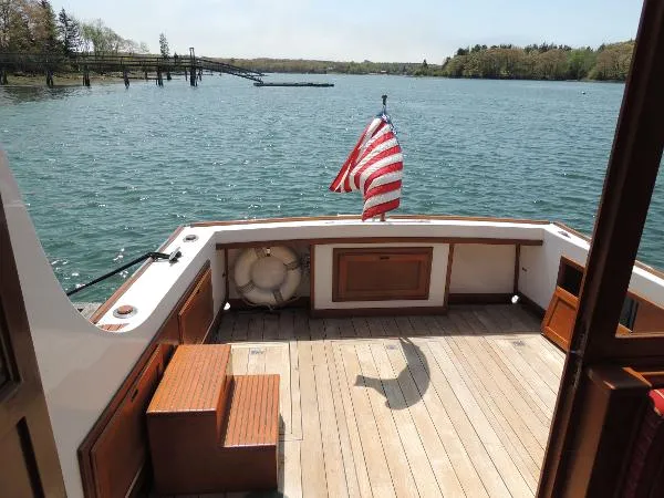 Slide: The Image of Ellis 32 Extended Wheelhouse 1996 - 2