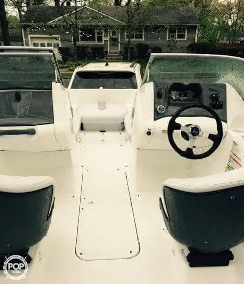 Slide: The Image of Sea-Doo Challenger 180 SE 2008 - 7
