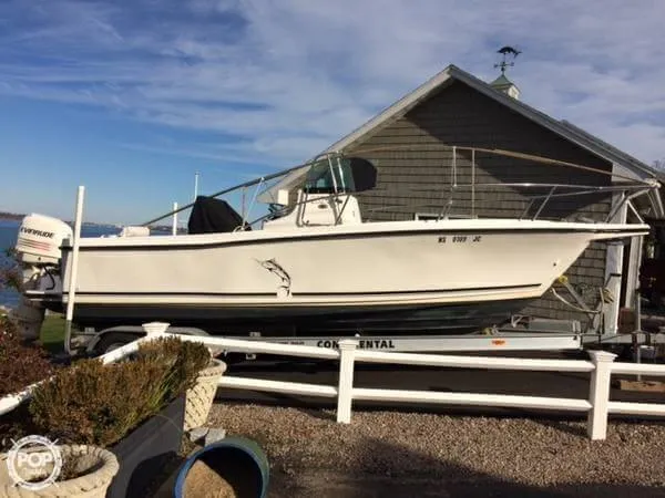 Slide: The Image of Robalo 2320 1997 - 1