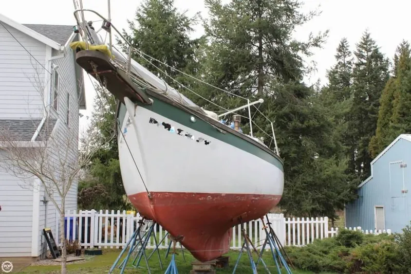 Slide: The Image of Custom 35 1976 - 2