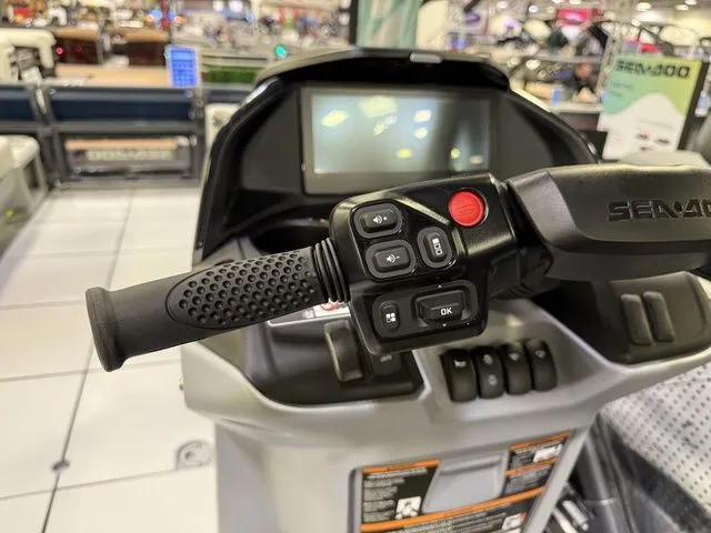 Slide: The Image of Sea-Doo Switch Cruise™ 21 - 300 Hp - Tech Painted 2026 - 14