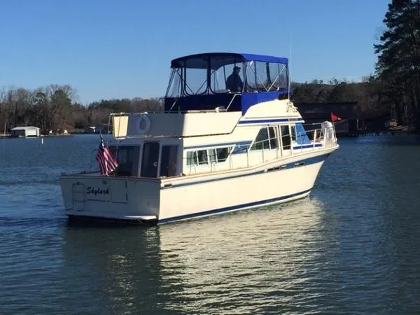 Slide: The Image of Chris-Craft Corinthian 1985 - 3