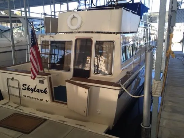 Slide: The Image of Chris-Craft Corinthian 1985 - 6
