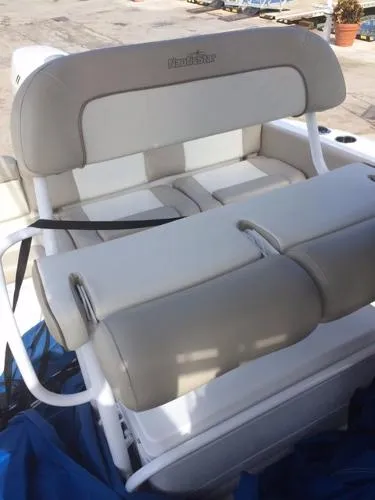 Slide: The Image of NauticStar 2102XS Legacy 2015 - 8