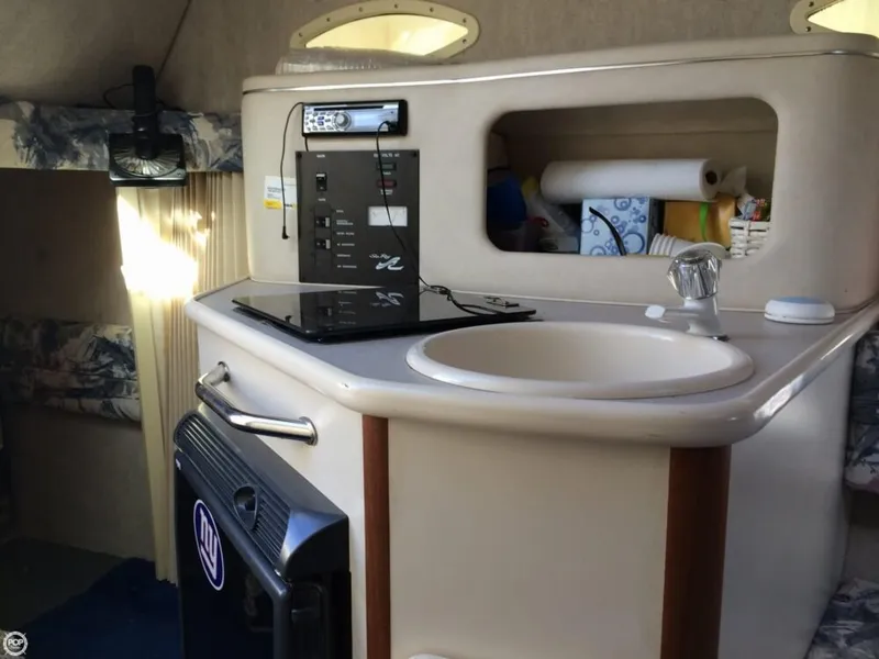 Slide: The Image of Sea Ray 240 Sundancer 1998 - 5