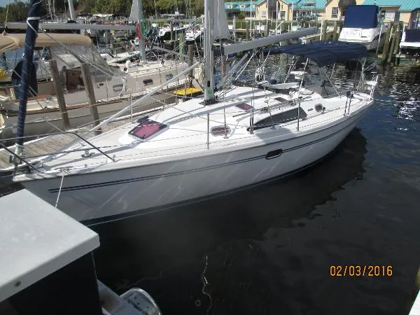 Slide: The Image of Catalina 320 MkII 2008 - 0