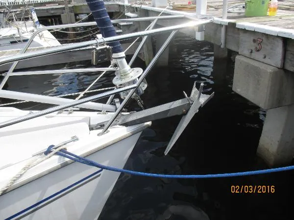 Slide: The Image of Catalina 320 MkII 2008 - 5