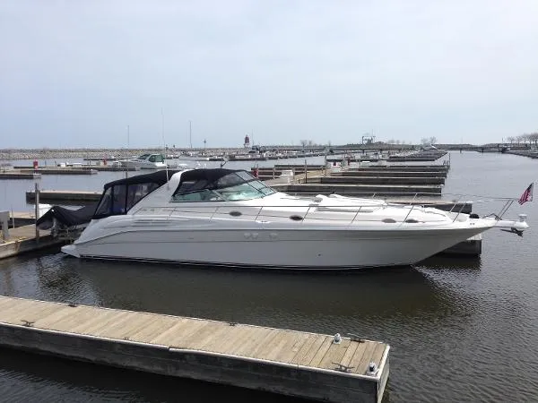 Slide: The Image of Sea Ray 450 Sundancer 1998 - 1