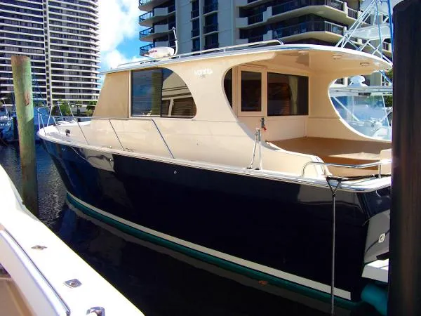 Slide: The Image of Mainship 430 Pilot 2008 - 2