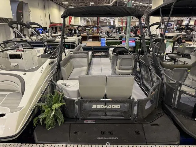 Slide: The Image of Sea-Doo Switch Cruise™ 21 - 300 Hp - Tech Painted 2026 - 4