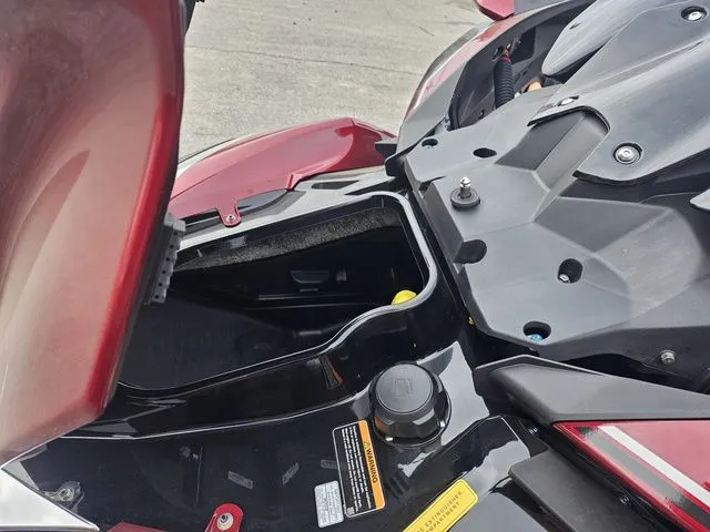 Slide: The Image of Kawasaki Ultra 310 2026 - 17