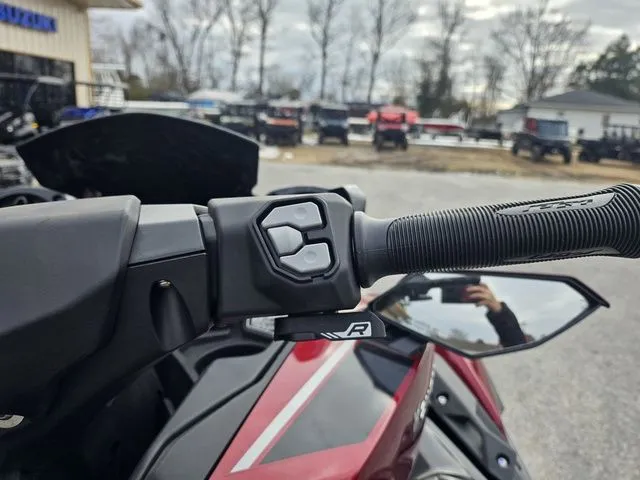 Slide: The Image of Kawasaki Ultra 310 2026 - 19