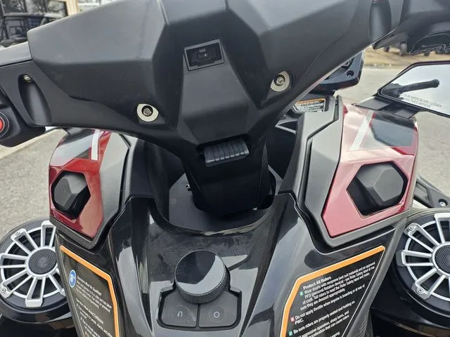 Slide: The Image of Kawasaki Ultra 310 2026 - 20