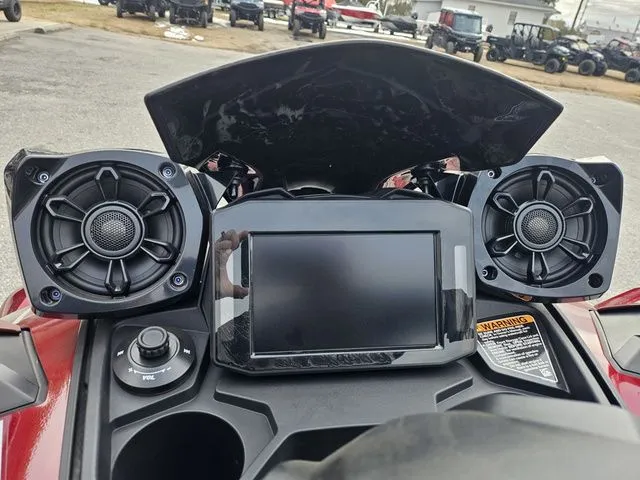 Slide: The Image of Kawasaki Ultra 310 2026 - 22