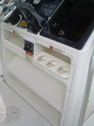 Slide: The Image of Hydra Sports 2796 CC Vector 2000 - 5