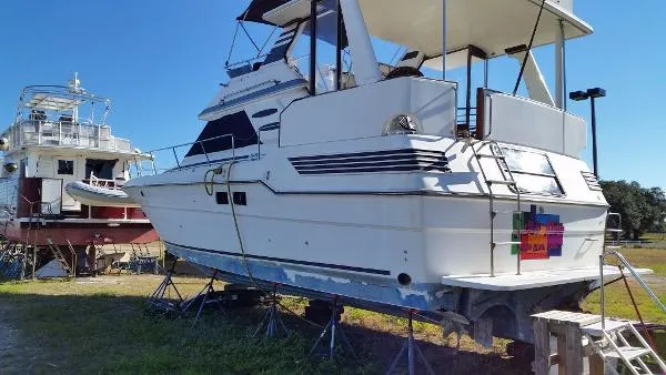 Slide: The Image of Sea Ray 440 1989 - 6