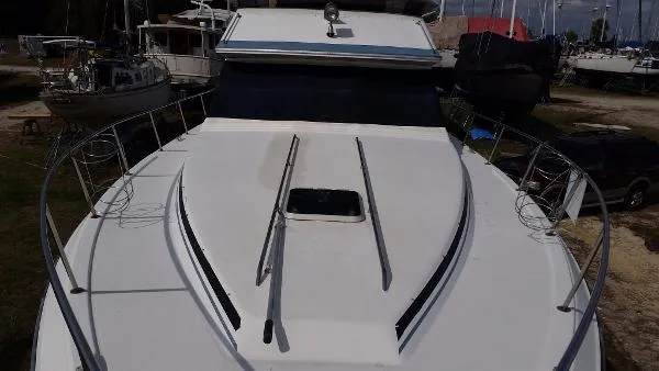 Slide: The Image of Sea Ray 440 1989 - 9