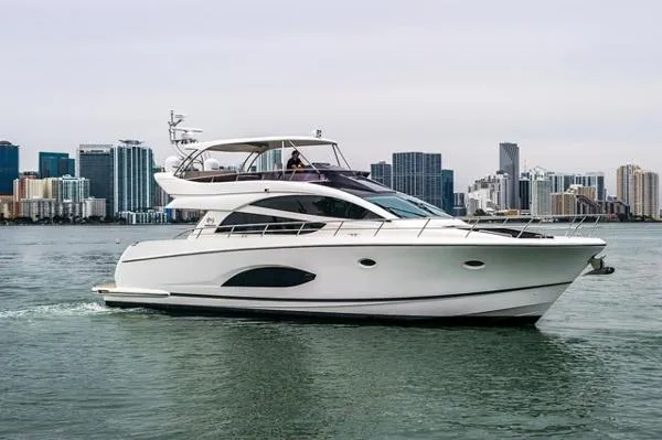 Slide: The Image of Horizon E56 Motoryacht 2013 - 0