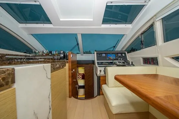 Slide: The Image of Horizon E56 Motoryacht 2013 - 4