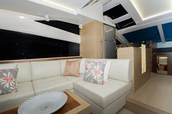 Slide: The Image of Horizon E56 Motoryacht 2013 - 8