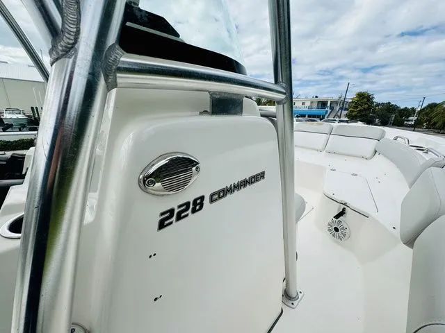 Slide: The Image of Sea Fox 228 Commander 2020 - 14