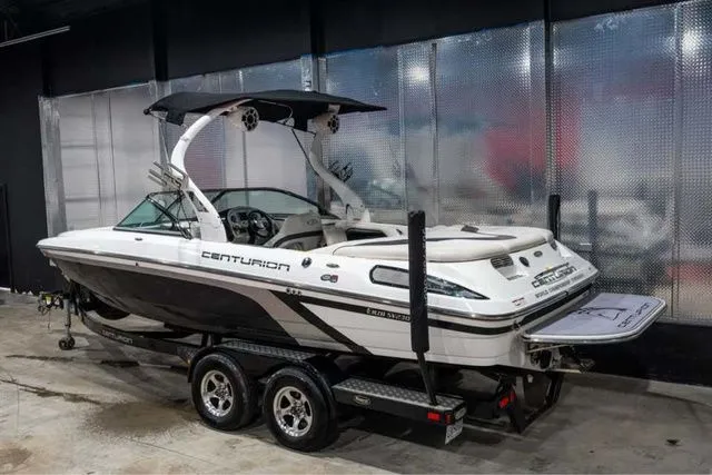 Slide: The Image of Centurion Enzo 230 2011 - 3