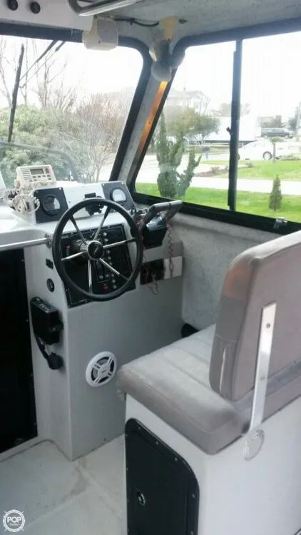 Slide: The Image of Boston Whaler 25 Challenger 2002 - 9