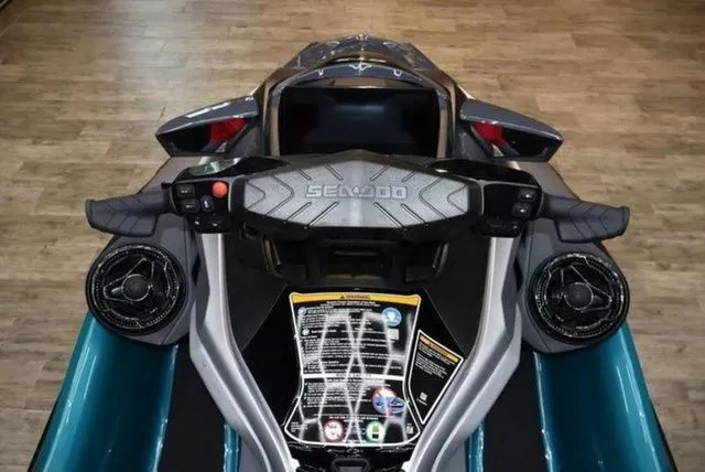 Slide: The Image of Sea-Doo GTX 2026 - 10