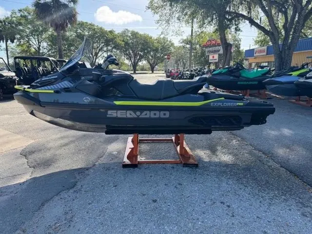 Slide: The Image of Sea-Doo Explorer Pro 2026 - 6