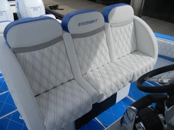 Slide: The Image of Statement 35 SUV 2016 - 9