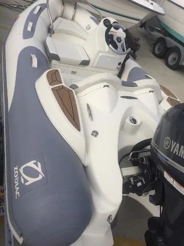 Slide: The Image of Zodiac RIB Yachtline 340 2012 - 4