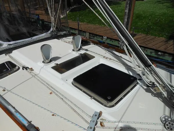 Slide: The Image of Sabre 38 MK II CB 1988 - 9