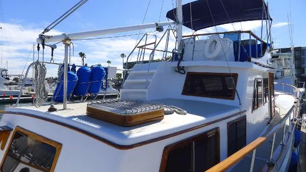 Slide: The Image of Albin 43 Trawler 1979 - 4