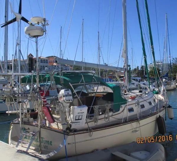 Slide: The Image of Island Packet 380 1999 - 0