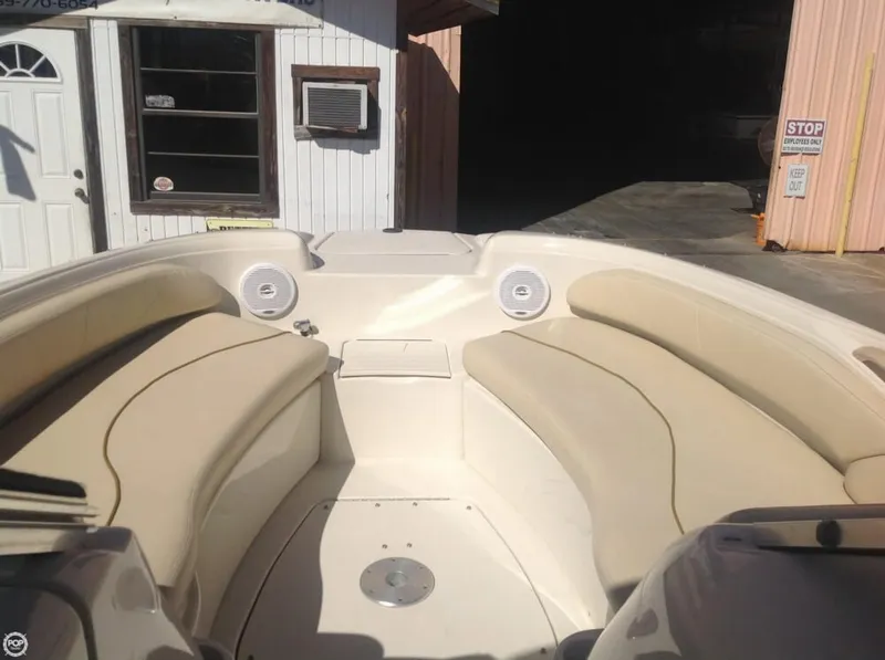 Slide: The Image of Sea Ray 210 Sundeck 2001 - 7