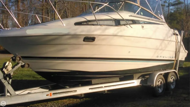 Slide: The Image of Bayliner 2355 Ciera 1996 - 2