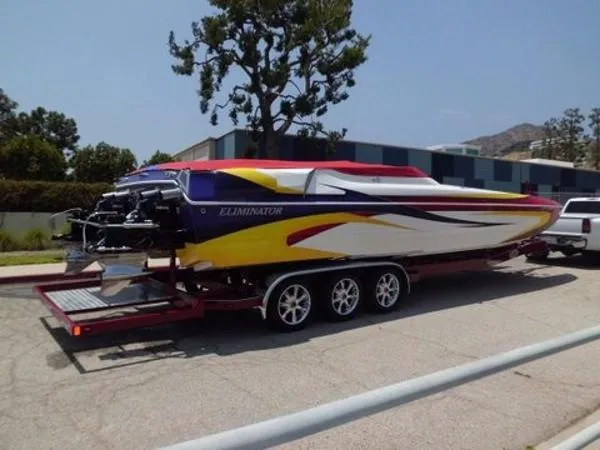 Slide: The Image of Eliminator 33 Daytona 2005 - 11