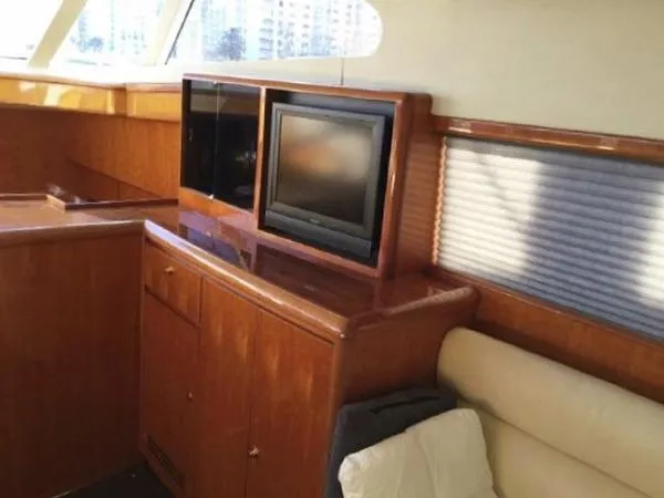 Slide: The Image of Dyna 48 Flybridge 2002 - 3