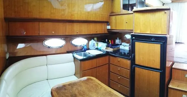 Slide: The Image of Dyna 48 Flybridge 2002 - 6