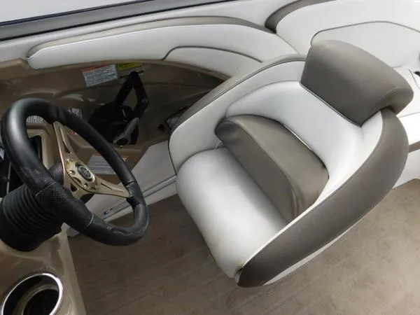 Slide: The Image of Yamaha 242 Limited S 2013 - 6