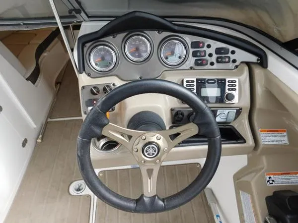 Slide: The Image of Yamaha 242 Limited S 2013 - 7