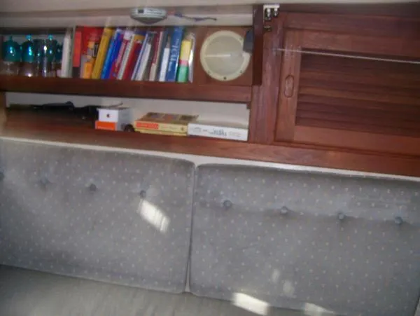 Slide: The Image of Catalina Cruising Sloop W/Tall 1986 - 11
